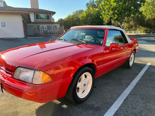 1992 Ford Mustang LX 5.0L Sport