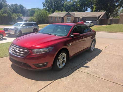 Red 2013 Ford Taurus SEL