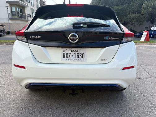 2020 Nissan Leaf SV