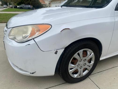 White 2010 Hyundai ELANTRA GLS