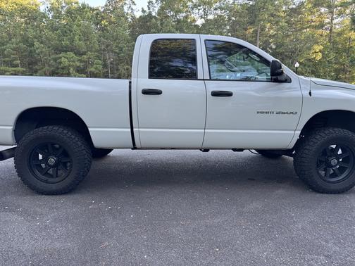 2004 Dodge Ram 2500 Laramie Quad Cab