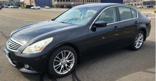 Black 2012 INFINITI G37 x
