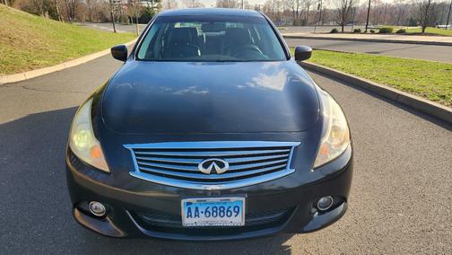 Black 2012 INFINITI G37 x