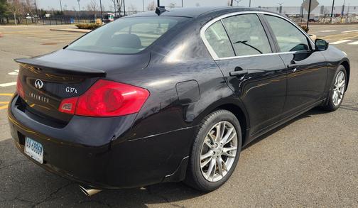 Black 2012 INFINITI G37 x