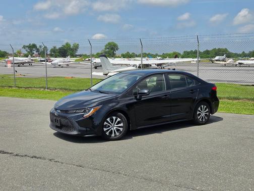 Black 2020 Toyota Corolla Hybrid LE