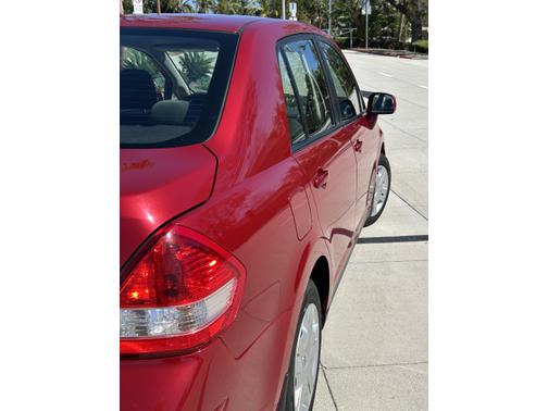 2010 Nissan Versa 1.8 S