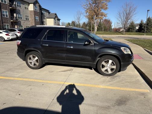 2011 GMC Acadia SLT-1