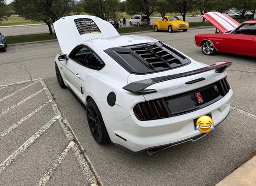White 2015 Ford Mustang GT Premium
