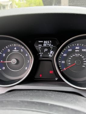 Silver 2013 Hyundai ELANTRA Limited