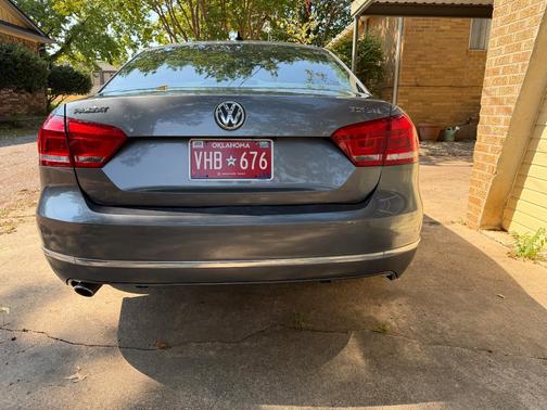 Gray 2012 Volkswagen Passat 2.0 TDI SEL Premium