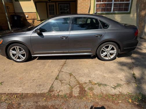 Gray 2012 Volkswagen Passat 2.0 TDI SEL Premium