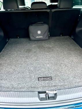 2020 Volkswagen Atlas Cross Sport 3.6L V6 SE w/Technology R-Line