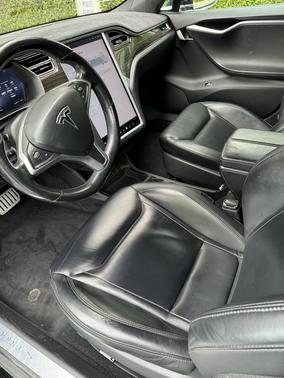Black 2016 Tesla Model S 85D