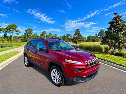 Red 2016 Jeep Cherokee Sport