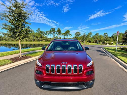 Red 2016 Jeep Cherokee Sport