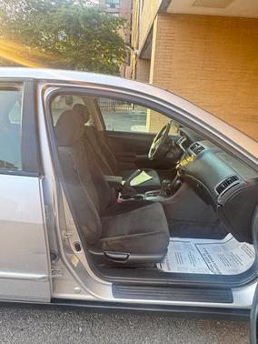 Gold 2006 Honda Accord VP