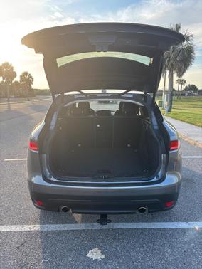 Gray 2018 Jaguar F-PACE 35t R-Sport
