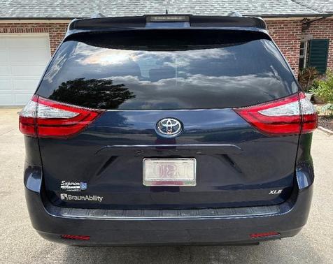 Blue 2019 Toyota Sienna XLE