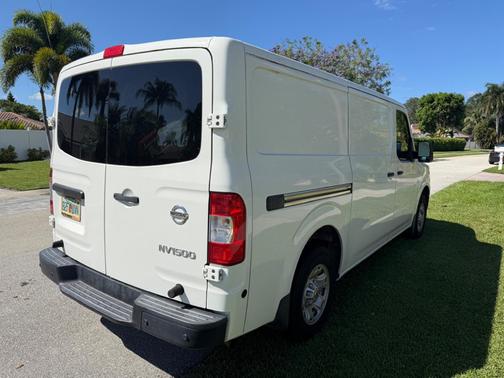 White 2014 Nissan NV Cargo NV1500 SV V6