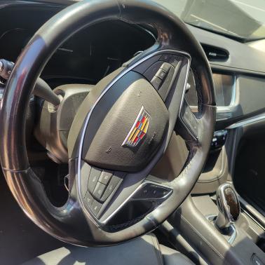 2018 Cadillac XT5 Premium Luxury