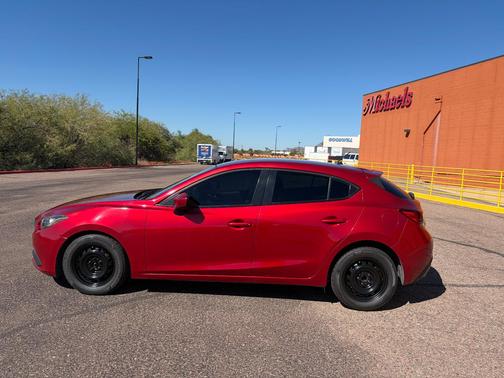 Red 2016 Mazda Mazda3 i Sport