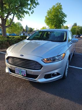 2016 Ford Fusion Hybrid SE