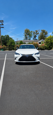 White 2021 Lexus ES 300h Base