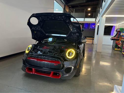 2021 MINI John Cooper Works GP Base