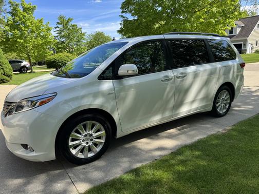 2016 Toyota Sienna Limited Premium