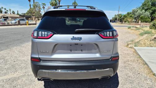Silver 2019 Jeep Cherokee Limited