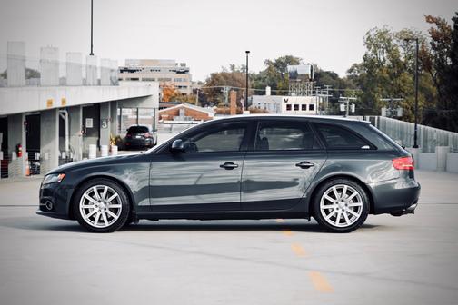 Photo 3 of 24 of 2009 Audi A4 2.0T Avant Premium quattro