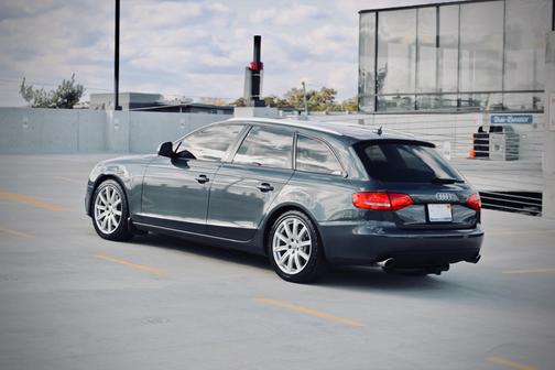 Photo 4 of 24 of 2009 Audi A4 2.0T Avant Premium quattro
