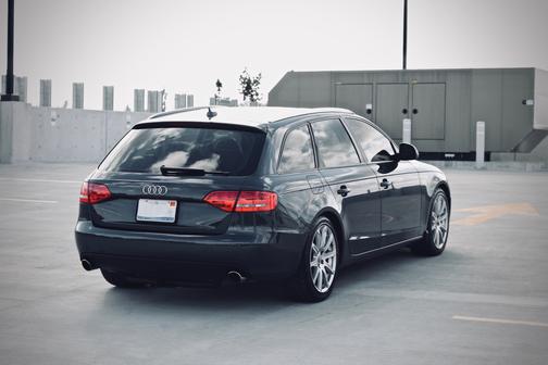 Photo 2 of 24 of 2009 Audi A4 2.0T Avant Premium quattro