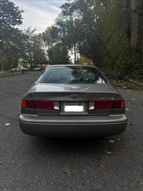 Gray 2000 Toyota Camry LE