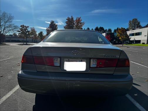 Gray 2000 Toyota Camry LE