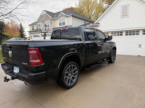 Black 2019 RAM 1500 Laramie