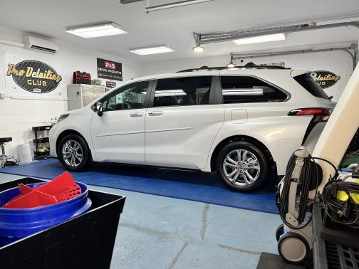 2023 Toyota Sienna XSE 25th Anniversary