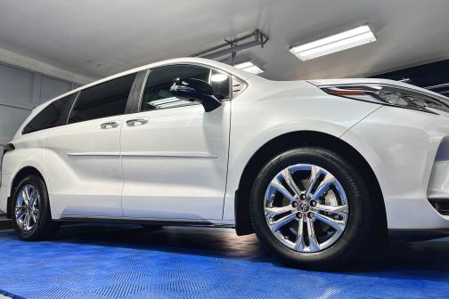 2023 Toyota Sienna XSE 25th Anniversary