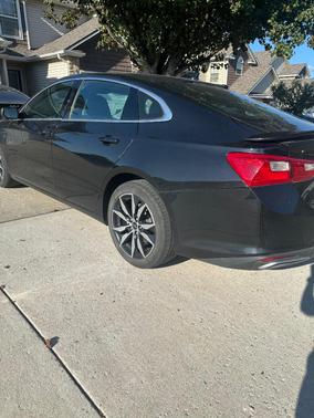 Black 2022 Chevrolet Malibu RS