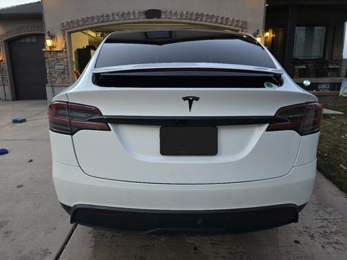2022 Tesla Model X Long Range