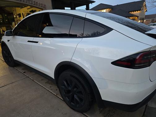 2022 Tesla Model X Long Range