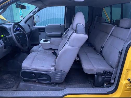 2004 Ford F-150 STX SuperCab