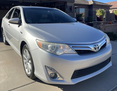 2013 Toyota Camry Hybrid XLE