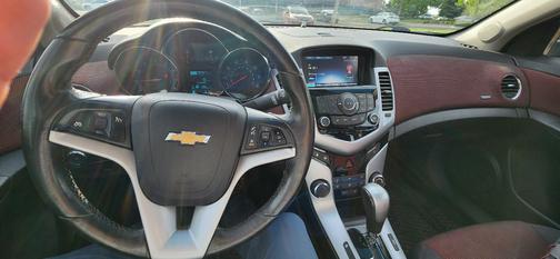 Black 2013 Chevrolet Cruze 1LT