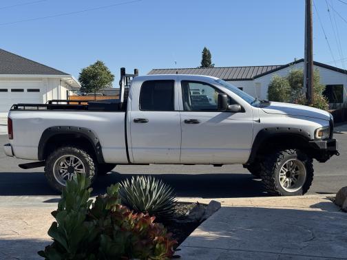 2004 Dodge Ram 2500 Laramie Quad Cab