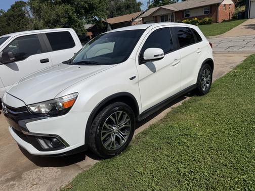 White 2019 Mitsubishi Outlander Sport 2.0 SE