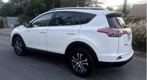 White 2016 Toyota RAV4 LE