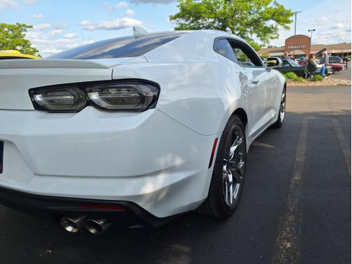 2022 Chevrolet Camaro LT1