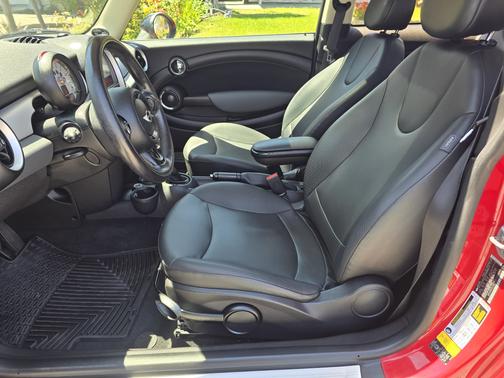 2011 MINI Cooper Base