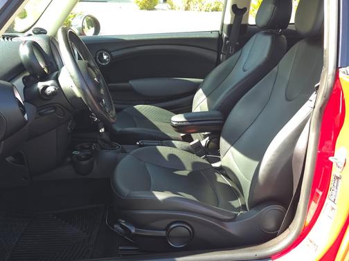 2011 MINI Cooper Base